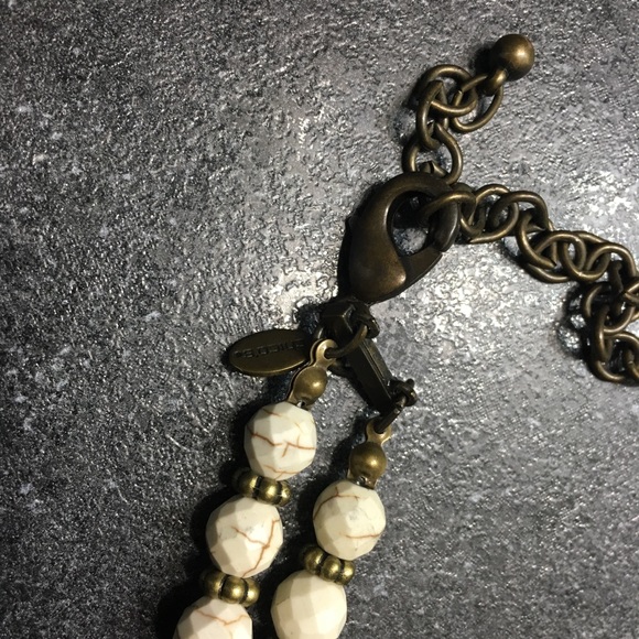 Chico’s necklace with crystal like pendant - Picture 4 of 5